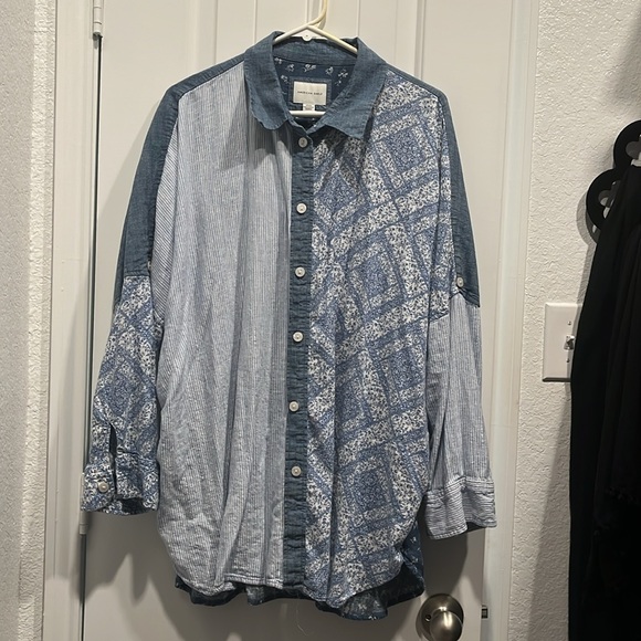 American Eagle Oversized Linen Chambray Patchwork Button Down Shirt Size M - Picture 2 of 8